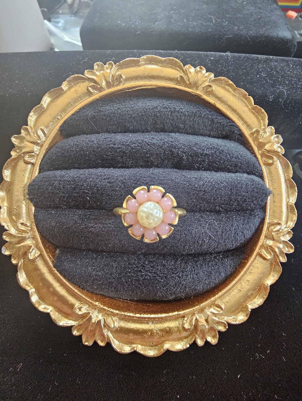 Vintage Avon Ring Size 6.5/7.5